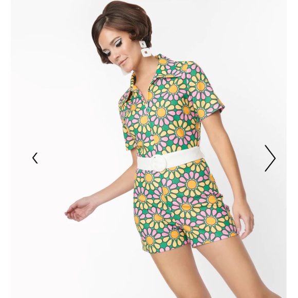 Smak Parlour Mod Daisy Belted Romper - Picture 5 of 8